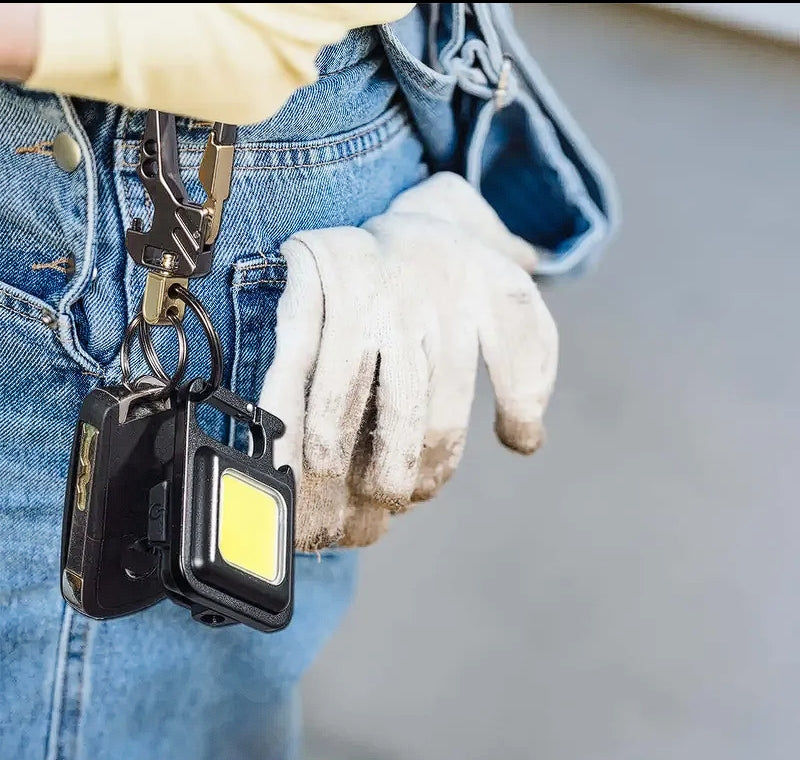 Portable COB LED Work Light with Magnet, Bottle Opener & USB-C Charging – Multifunction Outdoor Floodlight